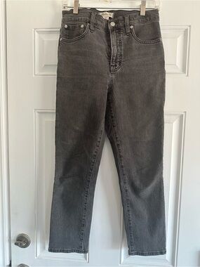 Madewell High-Rise Straight Jeans in Charcoal Gray